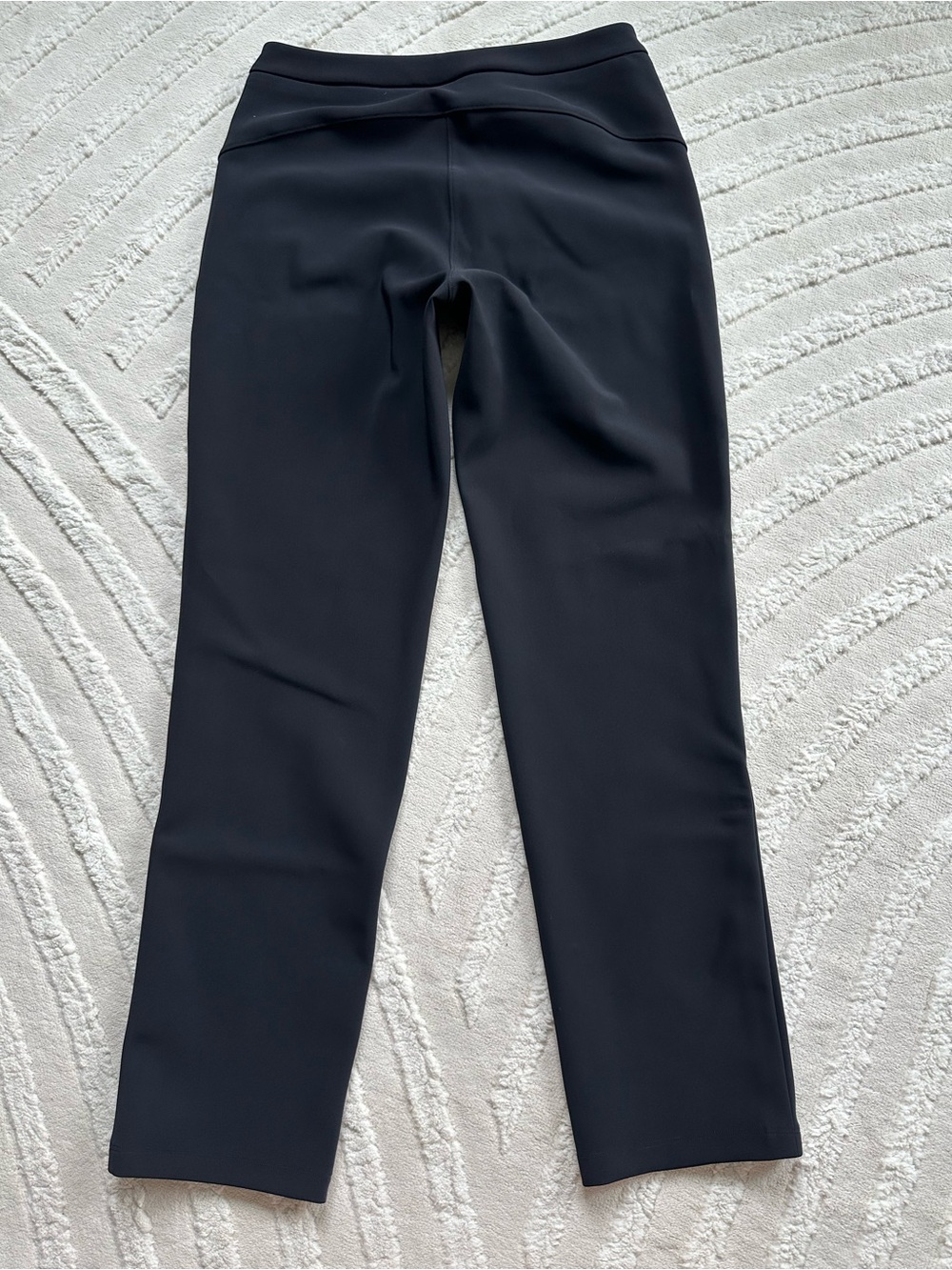 Lululemon | On The Move Pant 28” - Picture 9 of 10